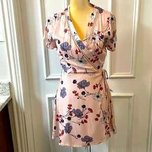 NWT Blu Pepper medium top that goes past the waist.